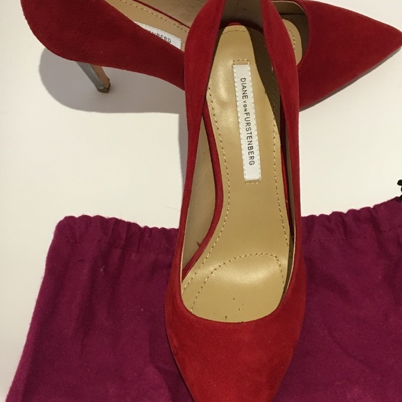 Red suede DVF shoes - Picture 2 of 5